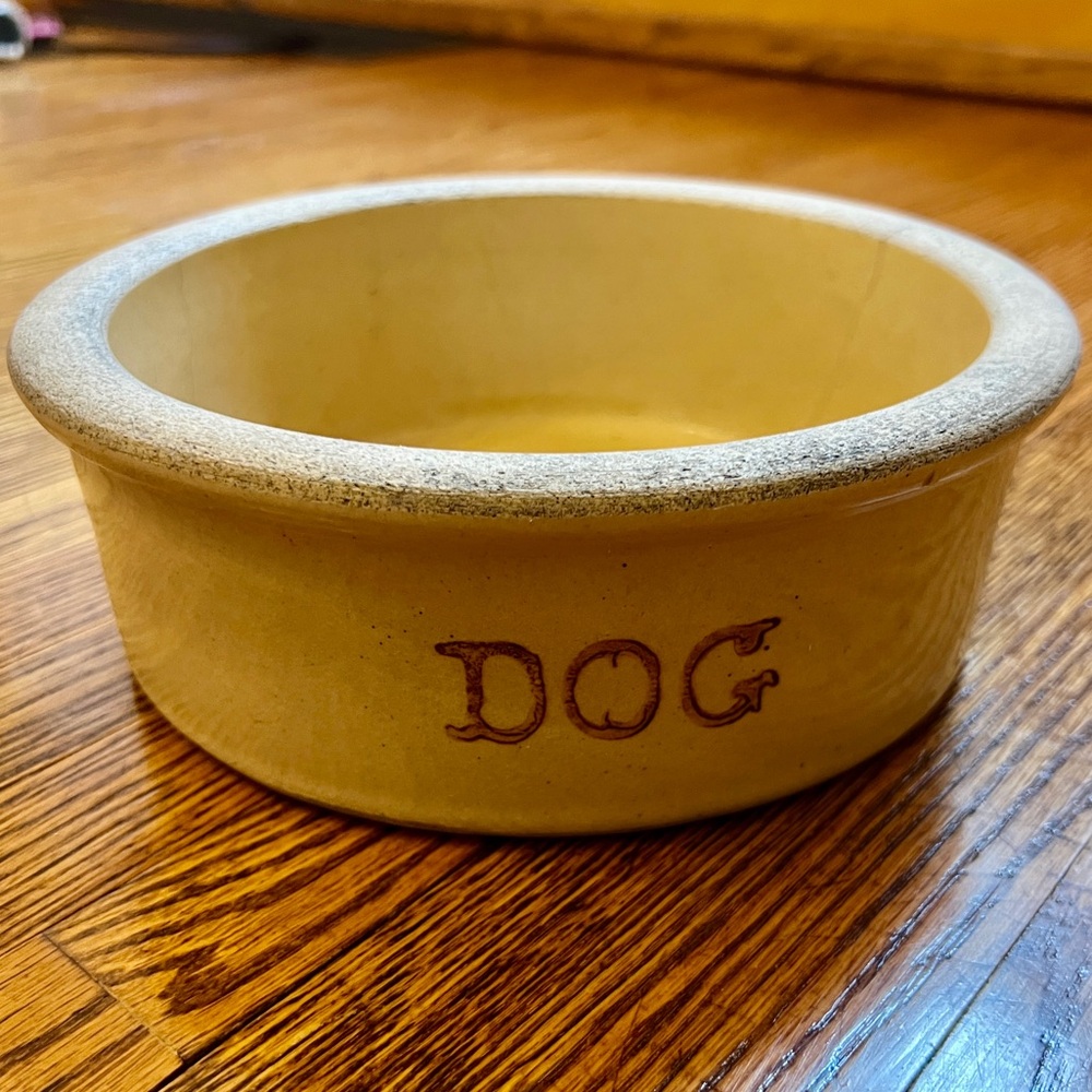 Vintage RRP & Co Robinson Ransbottom and Co Yellow Pottery Dog Bowl 8”